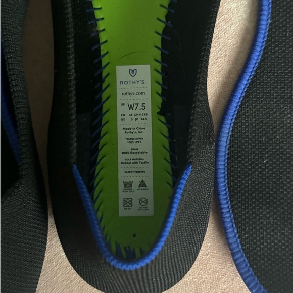 Black classic Rothy’s - Picture 4 of 6